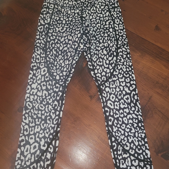 Zyia light and tight 7/8 with pockets - Picture 4 of 5